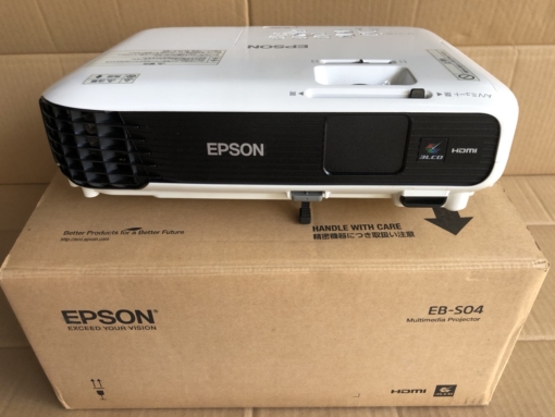 Máy chiếu Epson S04 full thùng đèn mới dùng 114h